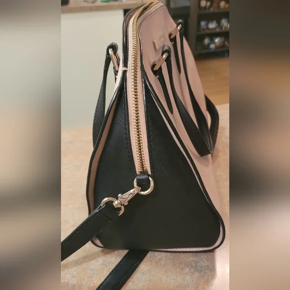 Laurel Way Reiley - Picture 3 of 8